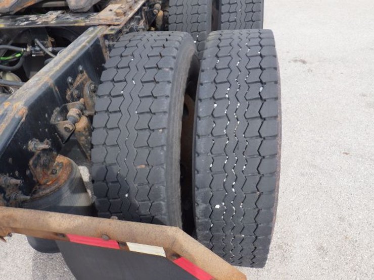 2016-international-8600-image-7