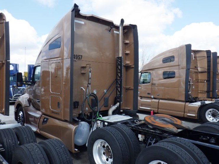 2022-kenworth-t680-image-15