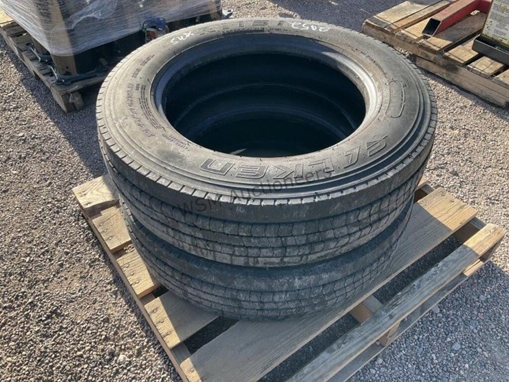 (2)-225/70r19.5-falken-tires-image-2