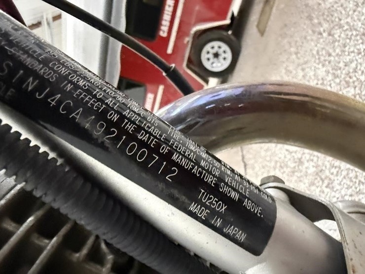 2009-suzuki-tu250x-motorcycle-image-11