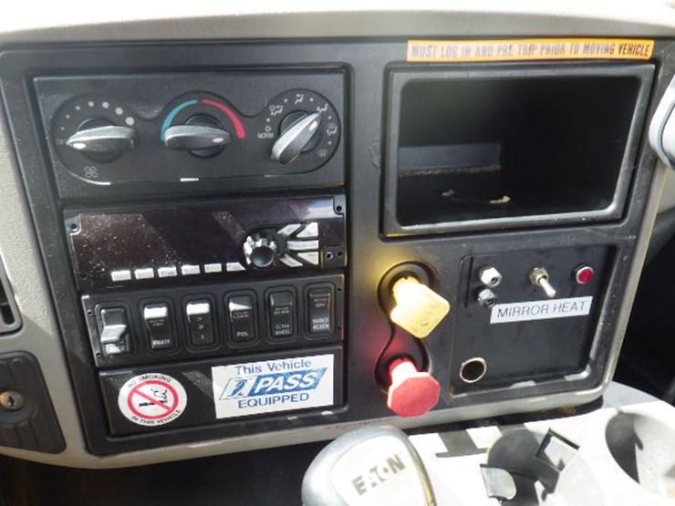 2016-international-8600-image-15