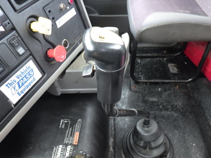 2016-international-8600-image-14