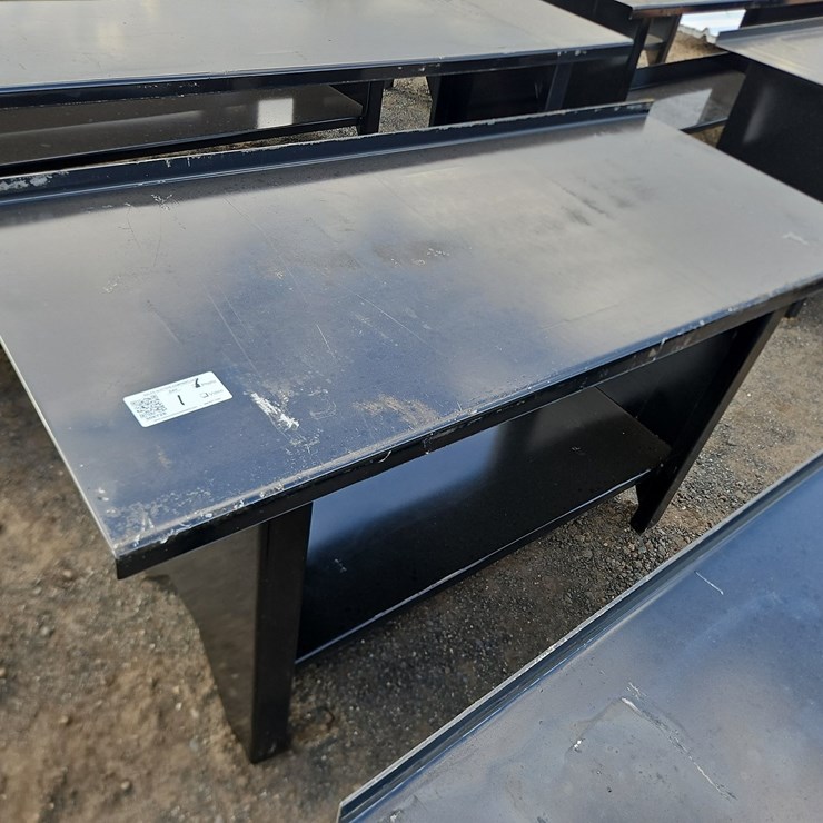 STEEL WORKBENCH