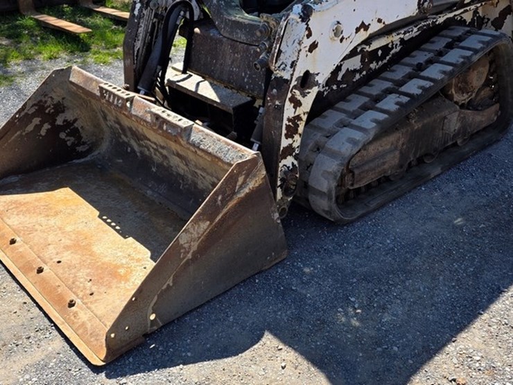 2015-bobcat-t450-image-30