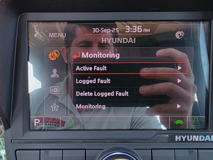 2020-new-holland-e57c-image-83