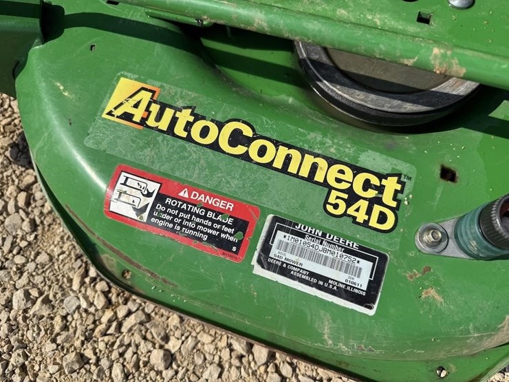 john-deere-1026r-image-8