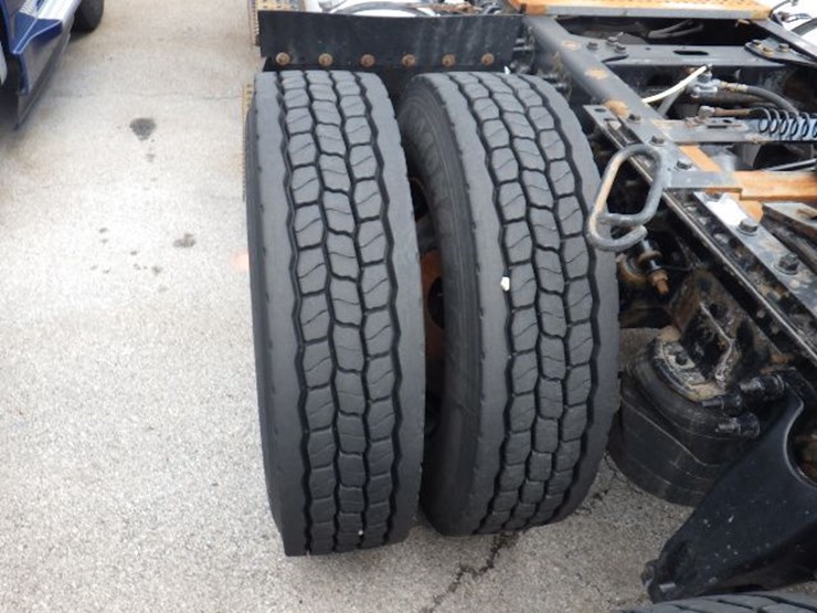 2017-international-prostar-image-15