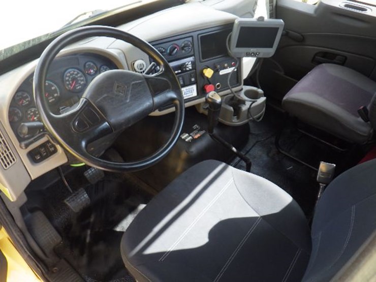 2016-international-8600-image-14