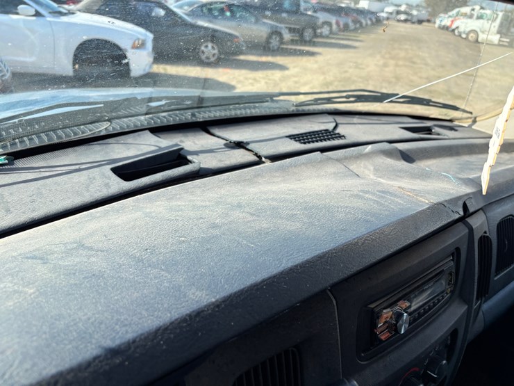 2002-dodge-ram-1500-image-15