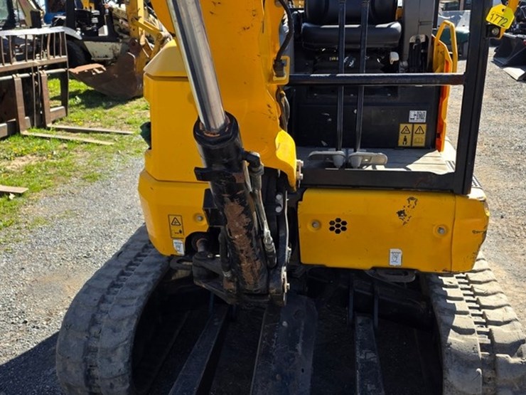 2021-jcb-35z-1-image-38