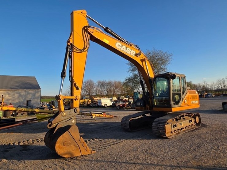 2014-case-cx160c-image-1