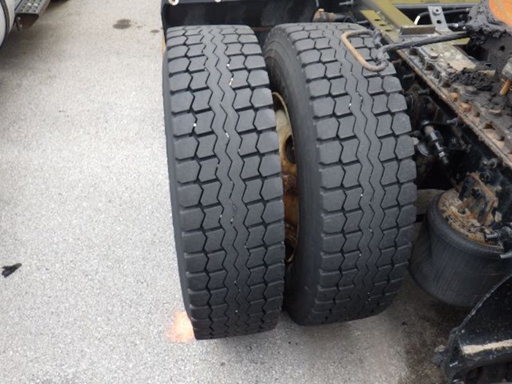 2016-international-8600-image-13