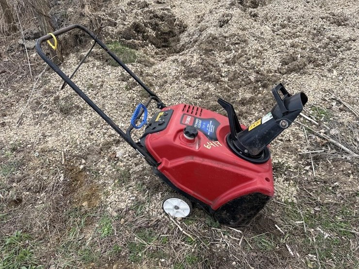 toro-snow-blower-image-1