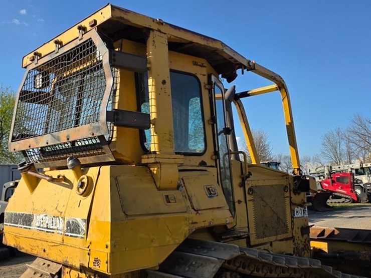 1997-caterpillar-d4h-image-32