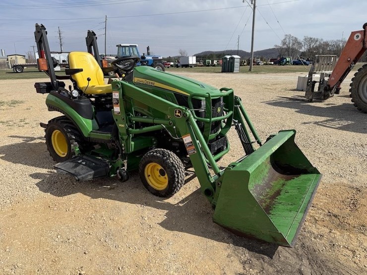 john-deere-1026r-image-3
