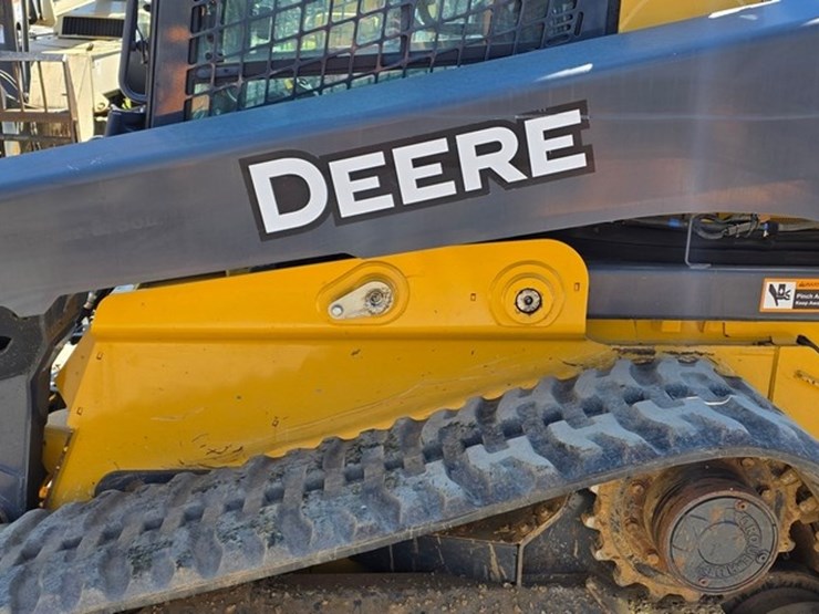 2018-deere-331g-image-28