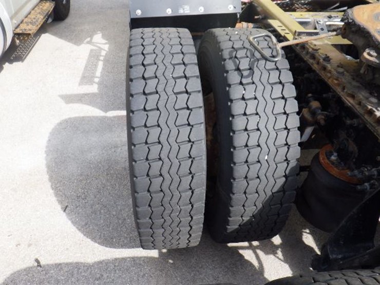 2016-international-8600-image-13