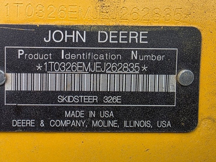 2014-deere-326e-image-5