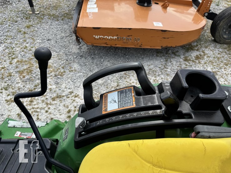 2025-john-deere-2025r-image-13