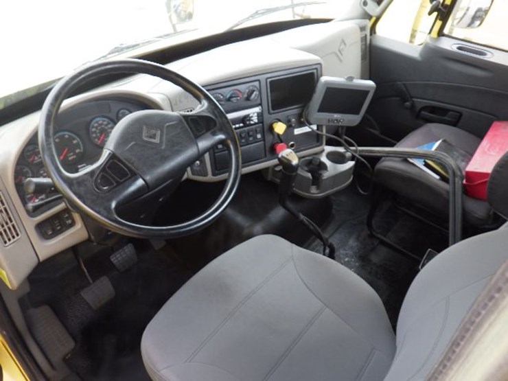 2016-international-8600-image-14