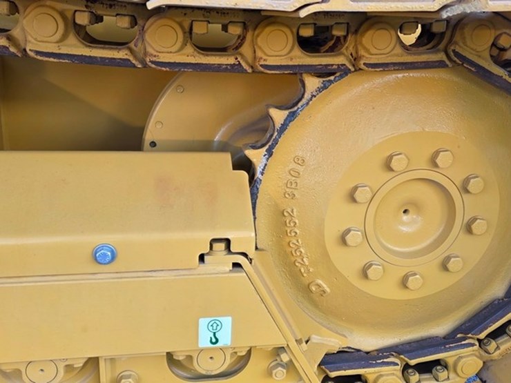 2023-deere-550-lgp-image-23