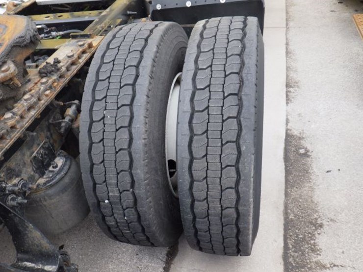 2016-international-8600-image-5