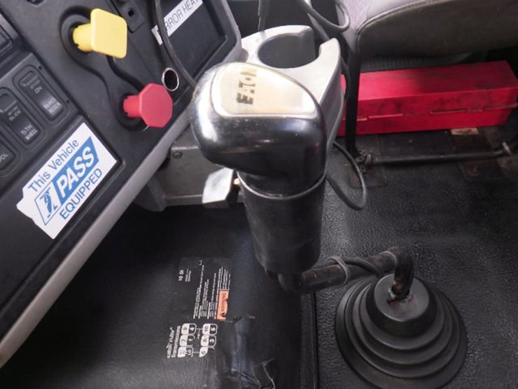 2016-international-8600-image-16