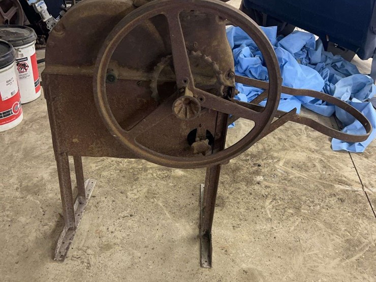 john-deere-model-1b-corn-sheller-image-3