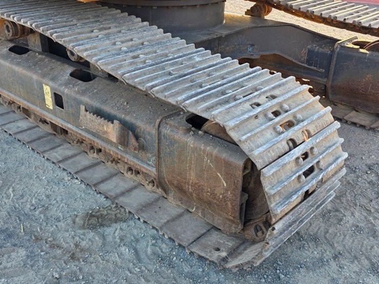 2014-case-cx160c-image-48