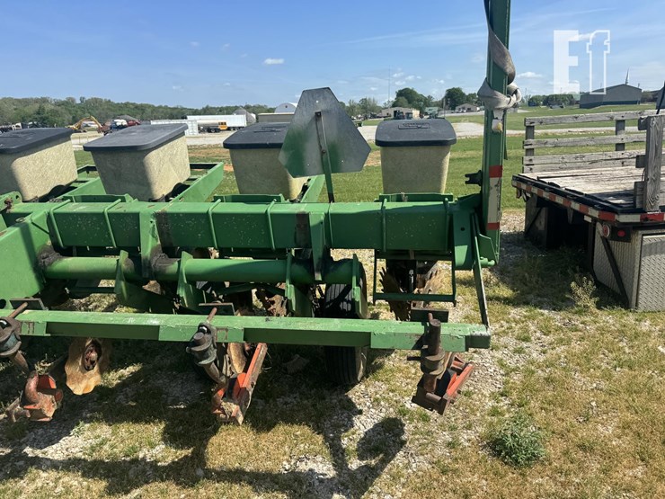 john-deere-7000-image-2
