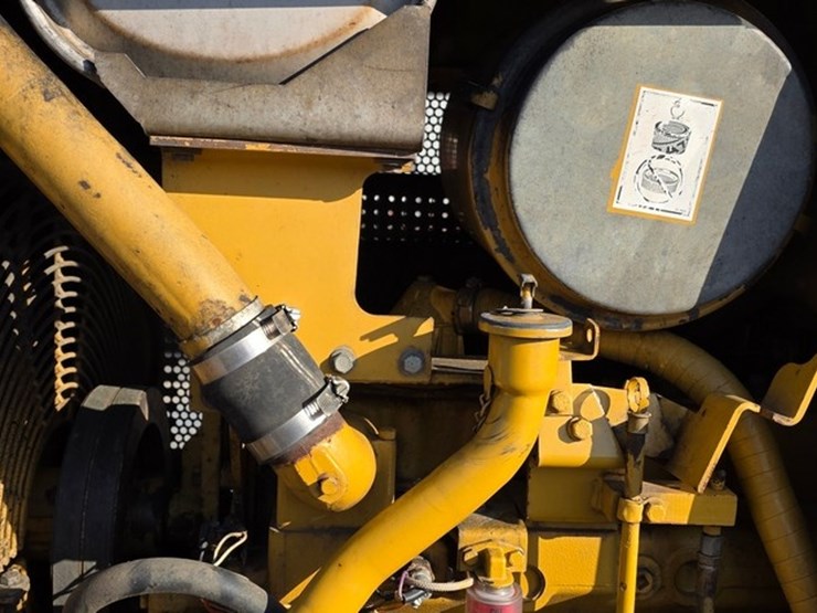 1997-caterpillar-d4h-image-61