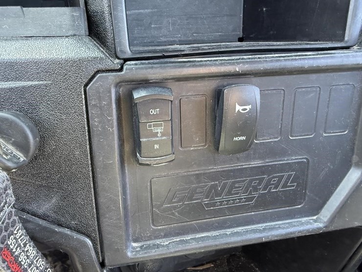 2022-general-polaris-image-12