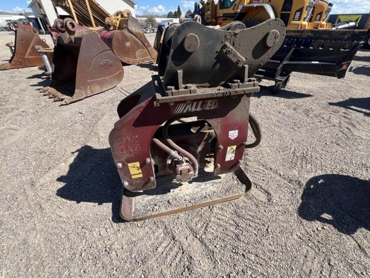 2020-allied-2300-plate-compactor-image-4