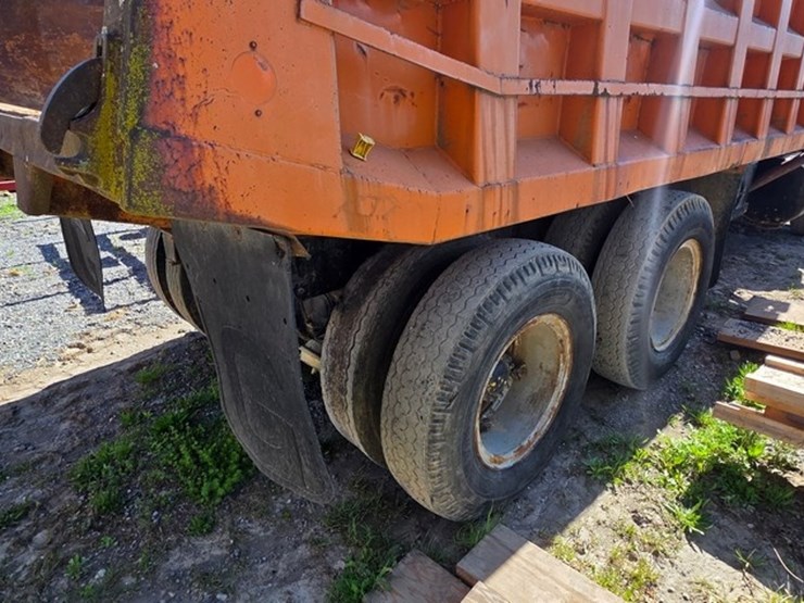 1974-white-construcktor-image-21