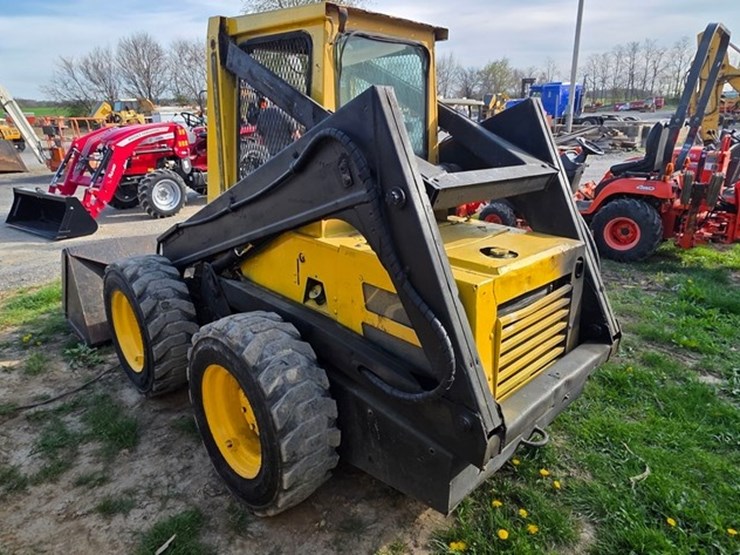 1988-new-holland-l555-image-4