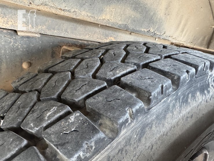 2000-caterpillar-3126-image-14