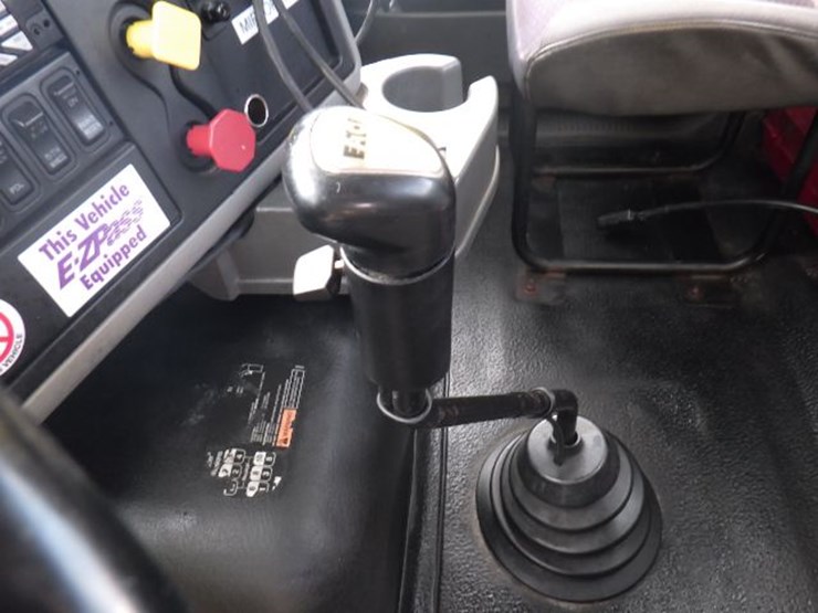 2016-international-8600-image-17