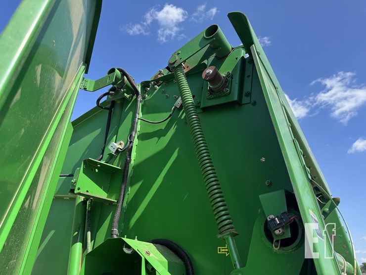 1998-john-deere-566-image-6