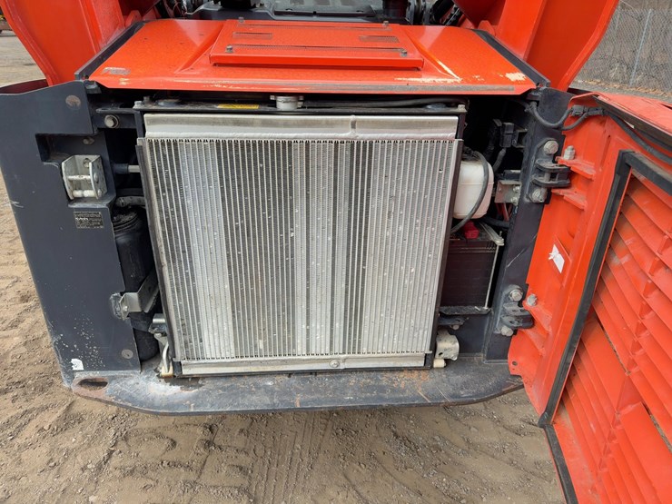 2020-kubota-svl95-2s-image-18