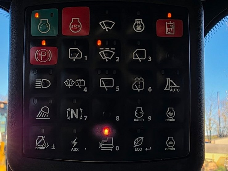 2023-deere-550-lgp-image-80