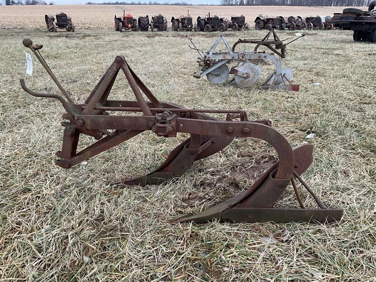 two-bottom-fordson-plow-image-6