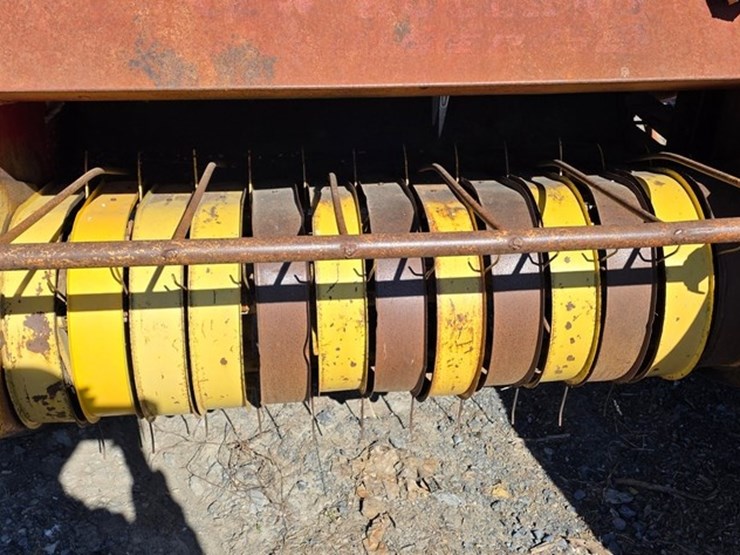 new-holland-68-image-8