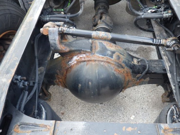 2016-international-8600-image-10