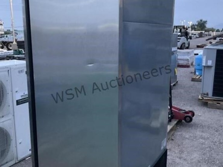 true-commercial-refrigerator-image-2