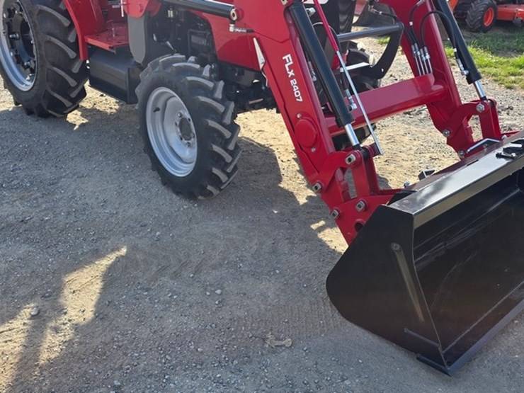 2022-massey-ferguson-1825e-image-26