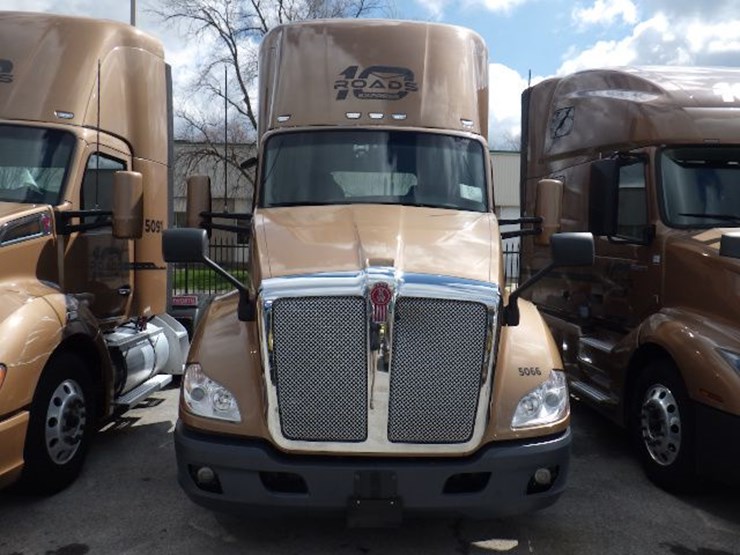 2022-kenworth-t680-image-2