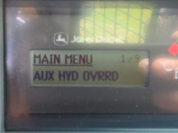 2018-deere-331g-image-70