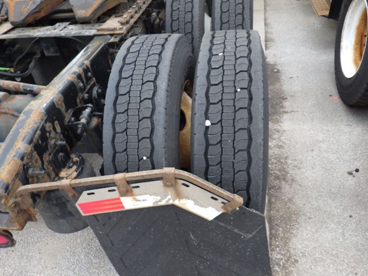 2016-international-8600-image-6