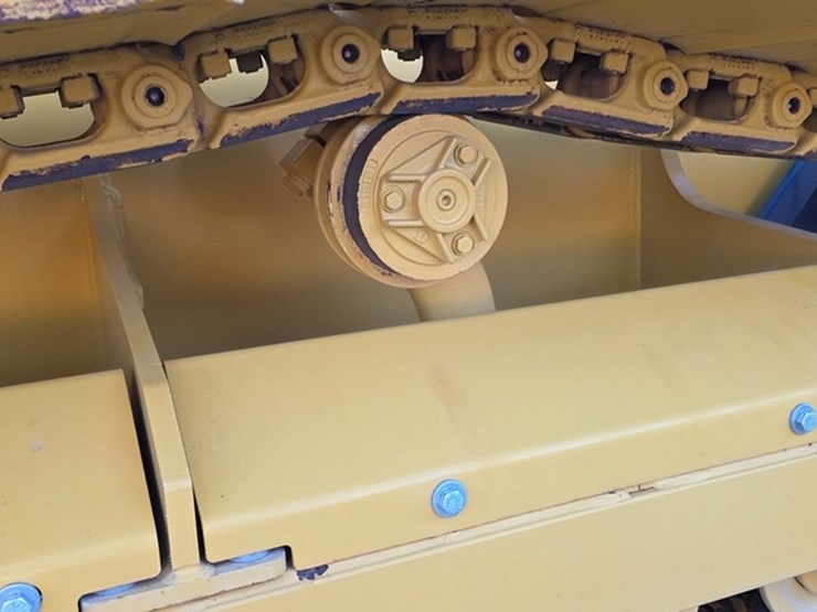 2023-deere-550-lgp-image-43