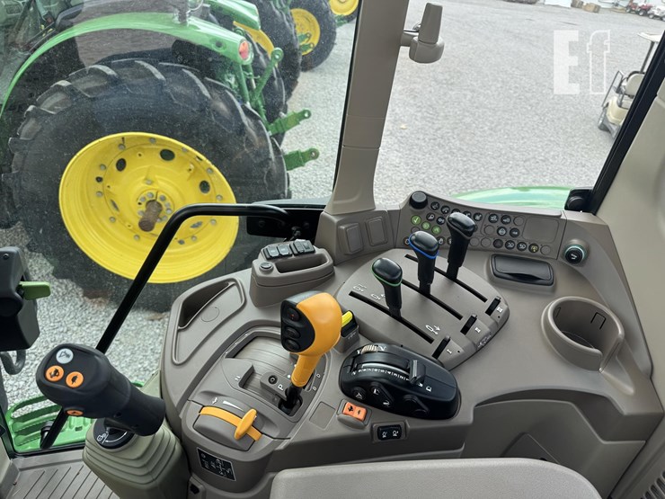 2024-john-deere-6155m-image-19